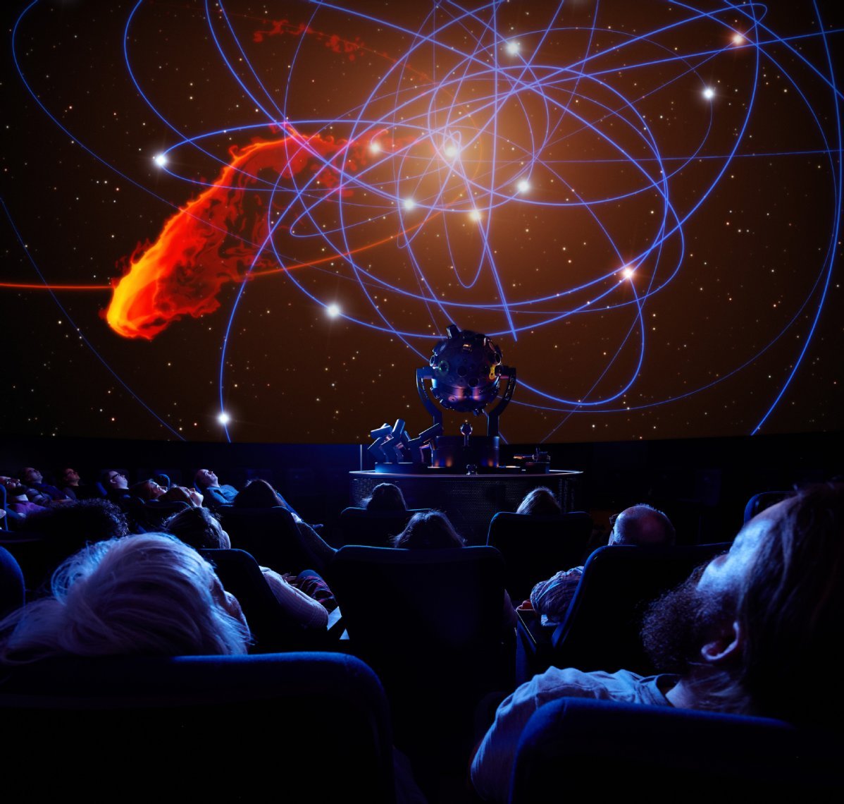 Planetarium Publikum mit Nebel